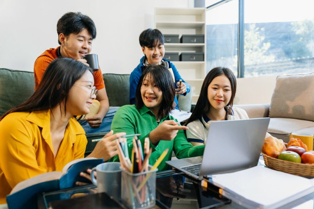 Benefits of Living in a Bridgetowne Condominium for Students